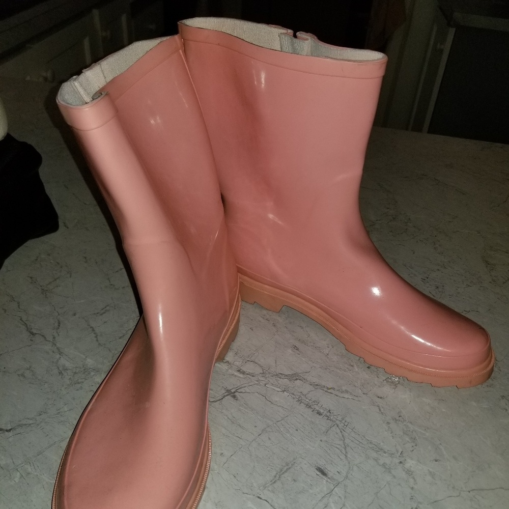 rain boots
